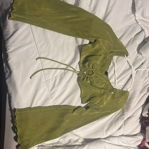 Bell Long Sleeve Blouse - Wild Fable&#8482; Green Apple L - Picture 2 of 4